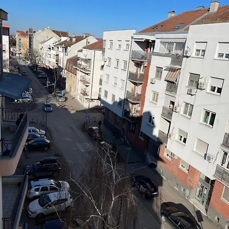 Apartment Family&business 100m2 Apt-citycenter, Fair & Park *