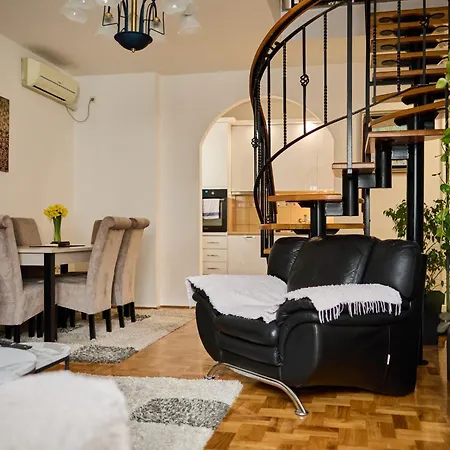 Apartment Family&business 100m2 Apt-citycenter, Fair & Park